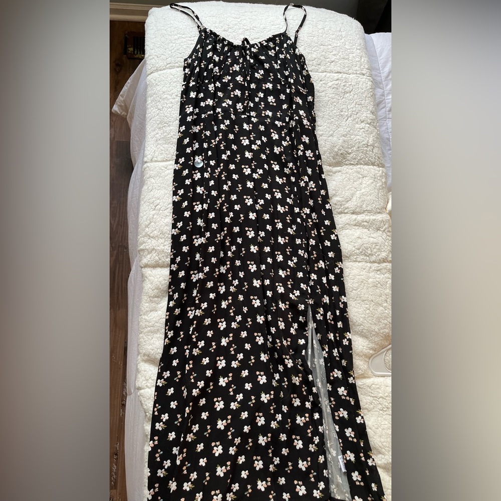 Never worn - Picture 2 of 3